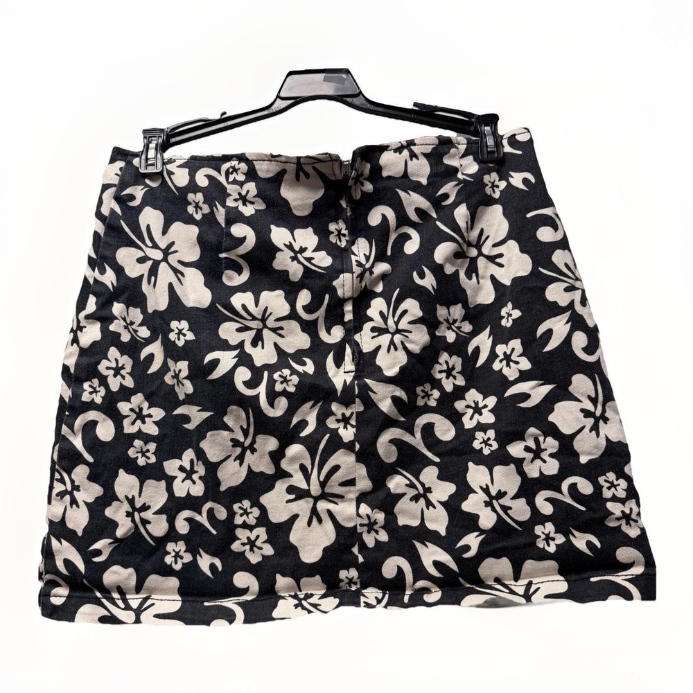 Wild Fable Y2K Retro Indie Skater Floral Hibiscus Edgy Casual Small Mini Skirt - Picture 3 of 7